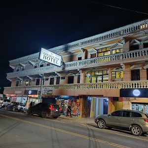 Hotel Golden Inn كويتزالتنانغو Exterior photo