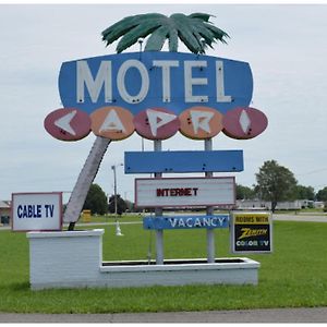 سان جوزيف Capri Motel By Oyo Elwood, Wathena Exterior photo