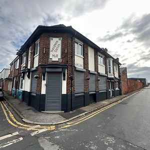 كينغستون أبون هول Inkerman Tavern Exterior photo