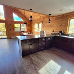 فيلا Scoot Cabin - Dogs Welcome! Carrabassett Valley Exterior photo