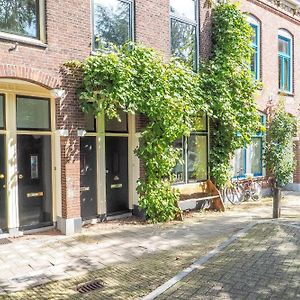 Your Space In Utrecht, Private Room With All Facilities, Living Among The Locals Exterior photo