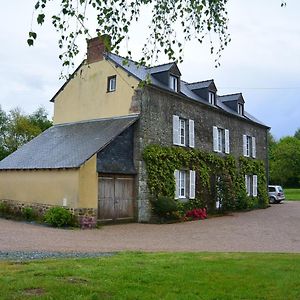 مبيت وإفطار Les Iffs Domaine De La Basse Orme Exterior photo