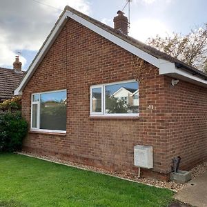 فيلا 3-Bed Bungalow Near Hayling Island Sailing Club جنوب هايلينغ Exterior photo