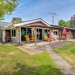 Gladwin Lakefront Cottage With Deck, Grill! Exterior photo