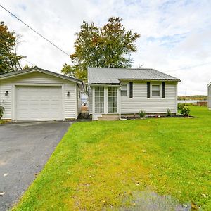 Waterfront Chautauqua Lake Home With Stunning Views جيمستاون Exterior photo