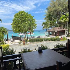 Perhentian Island Resort - Big Island كامبونغ كوالا بيسوت Exterior photo