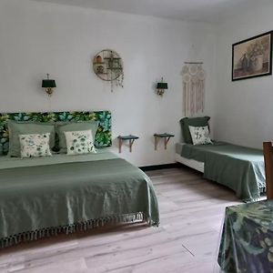 مبيت وإفطار Genouille  Chambre D'Hote Emeraude Exterior photo