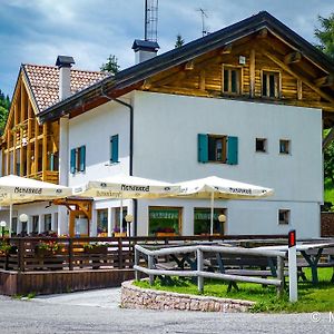 فندق Rifugio Viote فازون Exterior photo