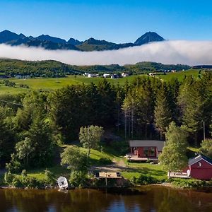 فيلا Waterfront Mountain View Cabin Lofoten Liland  Exterior photo