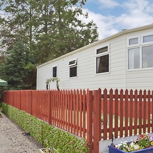 Tranquillity Lodge Annbank Exterior photo