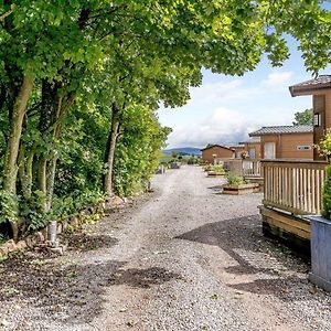 Calthwaite Hall Lodges Exterior photo