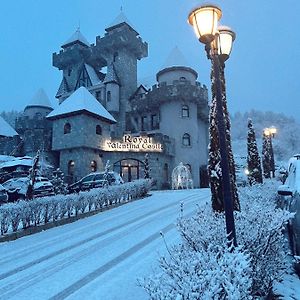 مبيت وإفطار أوجنيانوفو Royal Valentina Castle Exterior photo