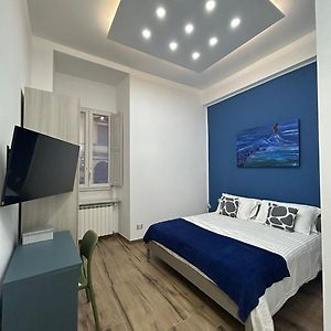 نابولي Suite Stay Napoli Rooms And Apartment Exterior photo