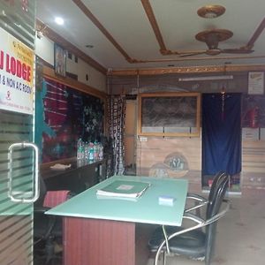 Jj Lodge Ac Room بوهفانيشفار Exterior photo