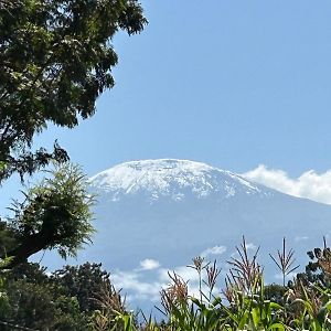 Uru Tukutane Kilimanjaro - Homestay Exterior photo