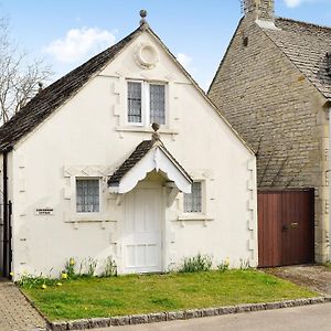 Gingerbread Cottage فيرفورد Exterior photo