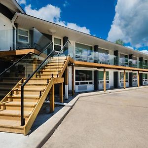 Stay Inn Muskoka جرافنهورست Exterior photo