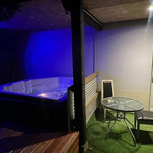 فيلا Le Gite Du Cavalier Au Coeur De La Foret/Jacuzzi دول Exterior photo