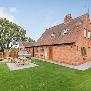 فيلا The Old Farmhouse Longford  Exterior photo