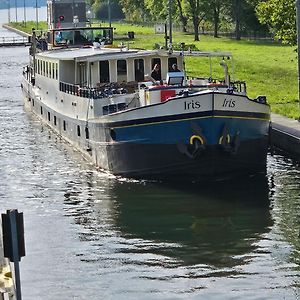 Hotelboat Iris جروننجن Exterior photo