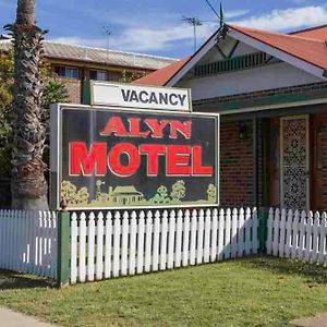 غونيداه Alyn Motel Exterior photo