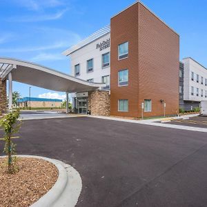 Fairfield Inn & Suites Whitewater Exterior photo