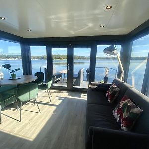 فيلا Houseboat Marina Mookerplas 4-6 Persons Plasmolen Exterior photo