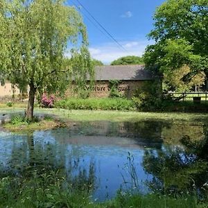 مبيت وإفطار Bazouges-sous-Hede La Demeure Romantique Exterior photo