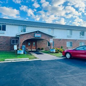 Fort Atkinson Villa Inn Motel Exterior photo