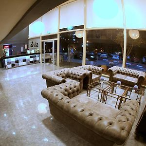 Yehud-Monosson Avia Hotel & Resort Exterior photo