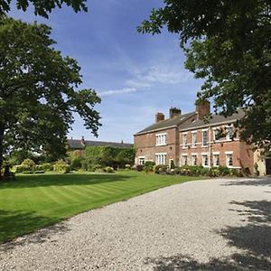 Poulton-le-Fylde Singleton Lodge Country House Hotel Exterior photo