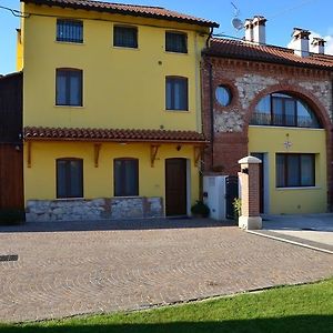 فيلا Agriturismo Alla Corte Costabissara Exterior photo