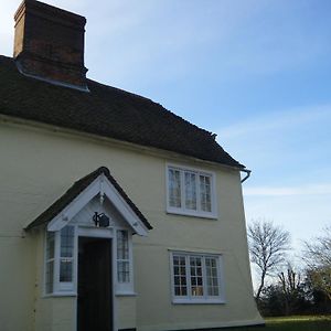 مبيت وإفطار Debden Leggatts Farm Exterior photo