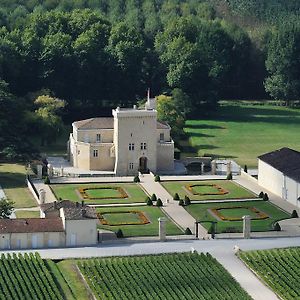 مبيت وإفطار Saint-Laurent-de-Medoc Chateau La Tour Carnet Exterior photo