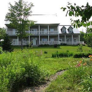 Tulloch Inn & Gifts Inverness Exterior photo