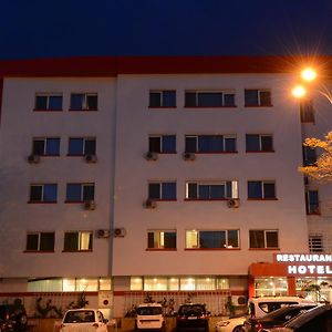 Hotel Select تولتشيا Exterior photo