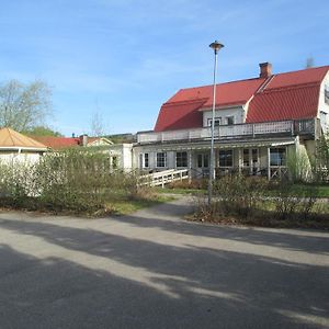 فندق Vallstaفي  Vilan I Orbaden Exterior photo