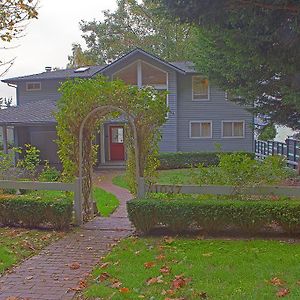 فيلا Four Stone Beach House Vashon Exterior photo