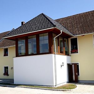مبيت وإفطار Bad Wimsbach-Neydharting Gastehaus Watschinger Exterior photo