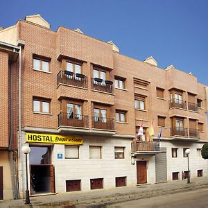 فندق Duque De Osuna Medina de Ríoseco Exterior photo