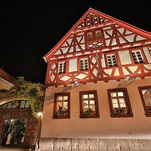 فندق كالستادتفي  Weinhaus Henninger Exterior photo