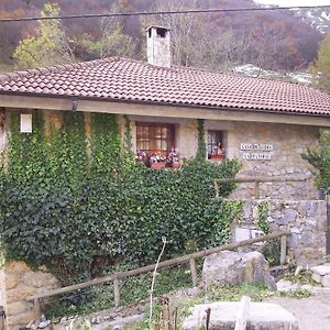 فيلا Tuiza de Arribaفي Casa Rural La Rectoral De Tuiza Room photo