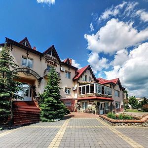 Dolyna Hotel Complex Knyaz Oleg Exterior photo