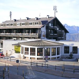 Hotel Dolomiti Chalet فازون Exterior photo