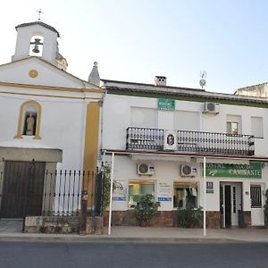 فندق Hostal Via Del Caminante Madrigalejo Exterior photo