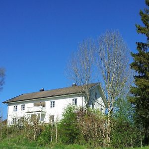 منزل الضيف Svarstad   في Sogn Lagensikt Exterior photo