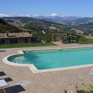 فيلا Agriturismo Il Sentiero Montalto delle Marche Exterior photo