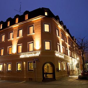 إنغولشتات Bayerischer Hof Exterior photo