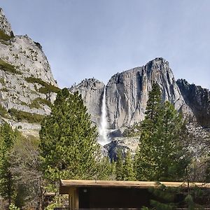 قرية يوسمايت Yosemite Valley Lodge Exterior photo