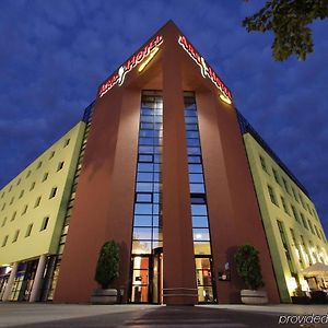 إنغولشتات Ara Hotel Comfort Exterior photo